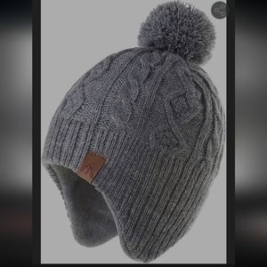 NWT Toddler Gray Winter Hat Snow Hat Ear Flaps Pom Pom 3T 4T 5T New With Tags